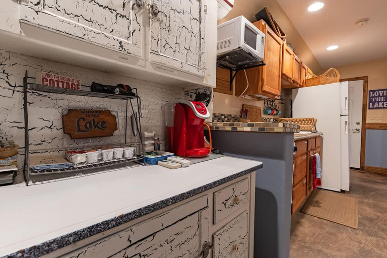 Kitchen 5, Red Bird Cabin Studio Retreat, Llano