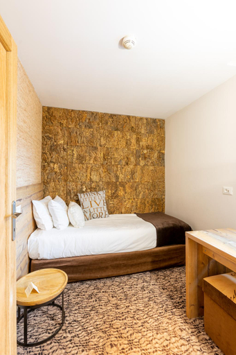 Bedroom 3, Alpin Resort Hotel, Brasov