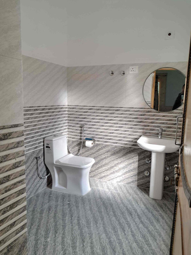 Bathroom 3, Karma Homestay Sumur, Leh