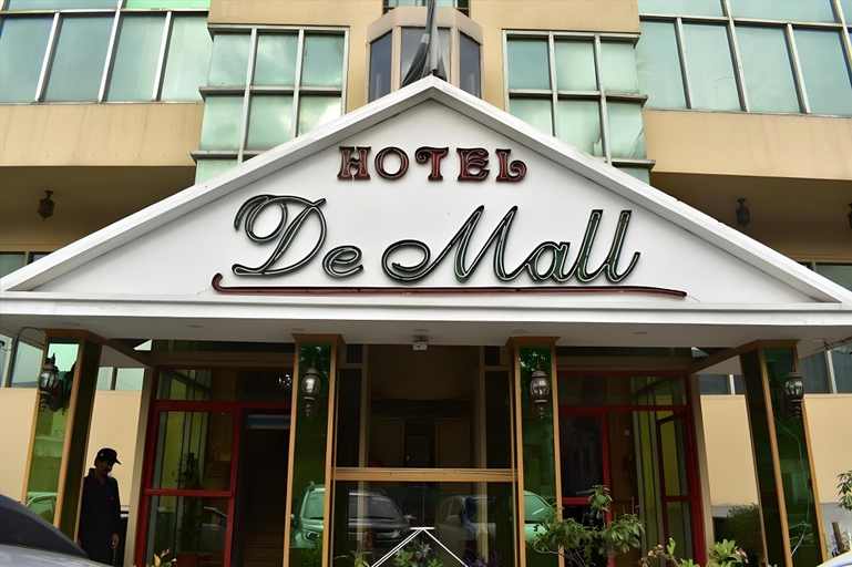 Others 3, De Mall Hotel, Rawalpindi