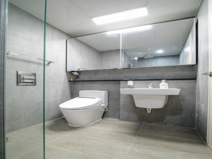 Bathroom 4, Sunrise Hotel Sokcho, Sokcho