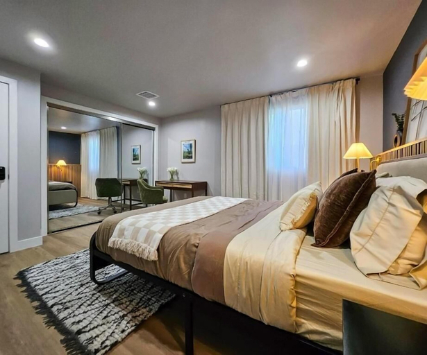 Room 5, Dondo Stay, Los Angeles