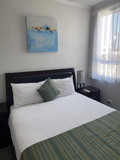 Bedroom 2, Curtis Central Apartments, Gladstone