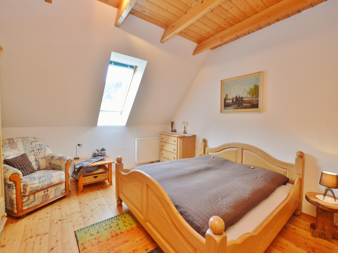 Bedroom 2, Chalet in Einach near Ski Slopes, Murau