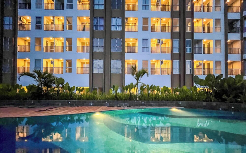Pool, Grey Toned 1Br Apartment Tamansari Skylounge Makassar, Makassar