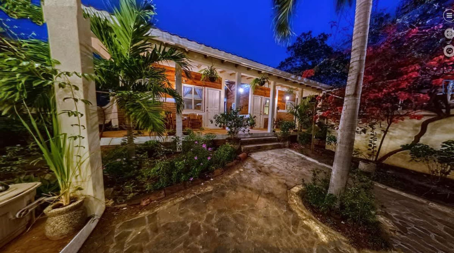 Room 3, Romantic Beachfront Casita w Pool - AC - Sleeps 4, San Rafael del Sur