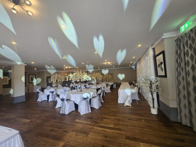 Food & Drinks 5, The Laurelbank Hotel, Fife