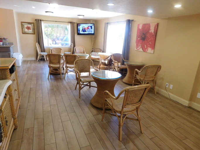 Public Area, Hibiscus Suites Inn, Sarasota