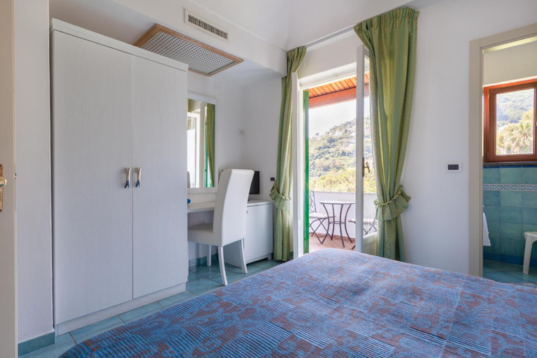 Bedroom 2, Hotel Don Felipe, Napoli