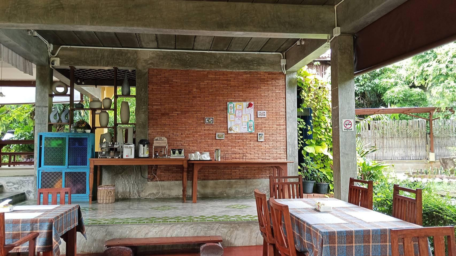 Food & Drinks 5, Auangkham Resort, Muang Lampang