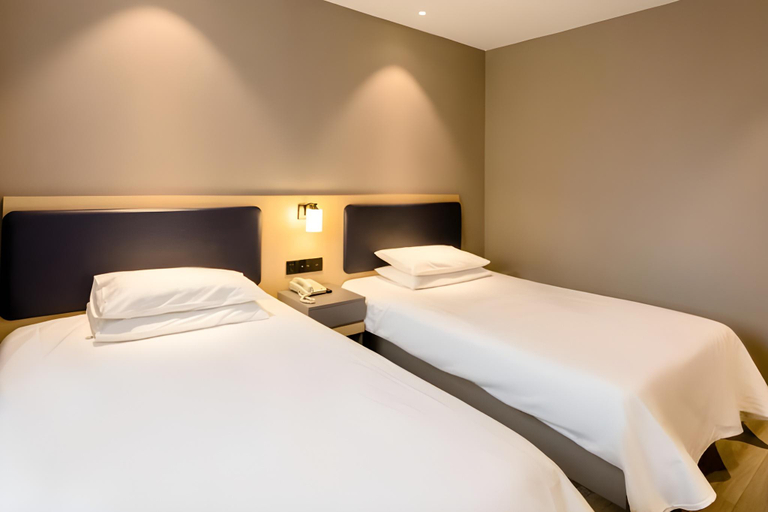 Bedroom 2, Home Inn Neo Heihe Railway Station, Heihe