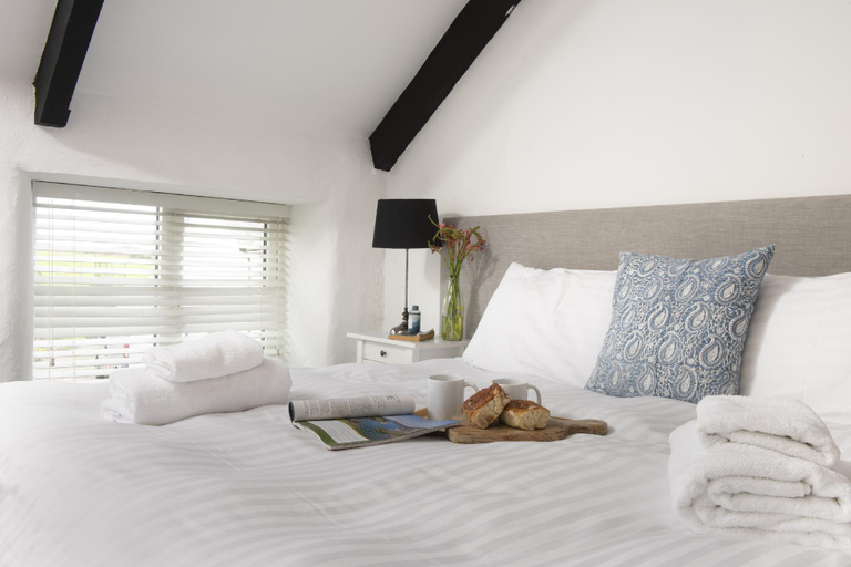 Bedroom 2, Cape Cornwall Club, Cornwall