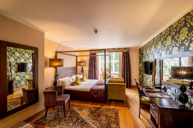 Bedroom 2, The Bear's Paw, Cheshire East
