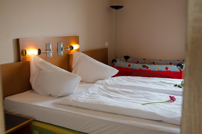 Bedroom 3, Panorama Hotel Offenbach, Offenbach am Main