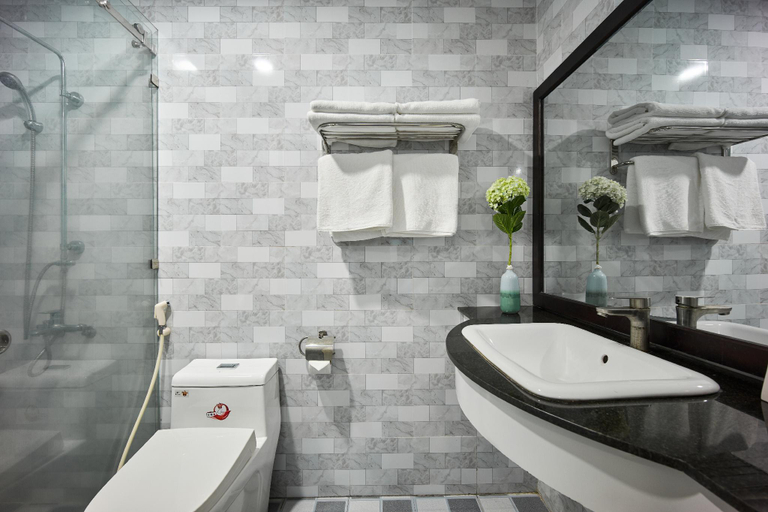 Bathroom 3, Nelly Villa Hội An, Da Nang