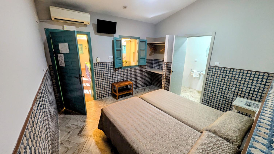 Bedroom 2, Hotel Patio de las Cruces, Sevilla