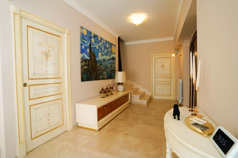 Bathroom 3, Il Castellaccio, Perugia