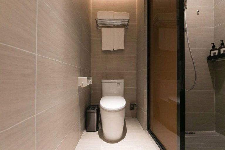 Bathroom 4, Ji Hotel Beijing University of Science and Technology, Beijing