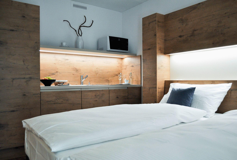 Bedroom 2, Jet Hotel Zurich Airport, Dielsdorf