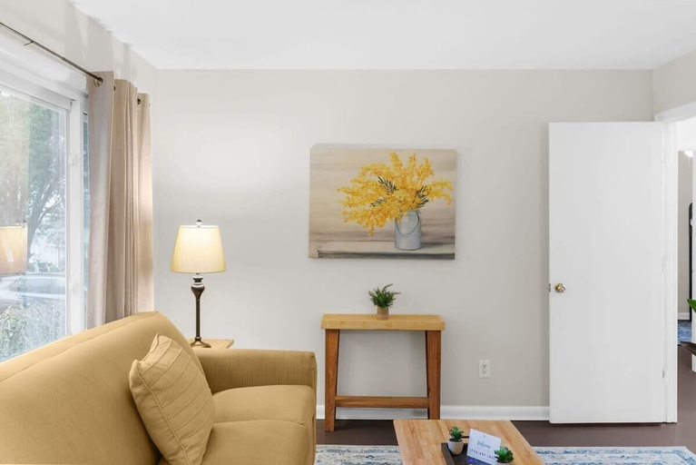 Living area 5, Park Drive Picturesque, Jefferson