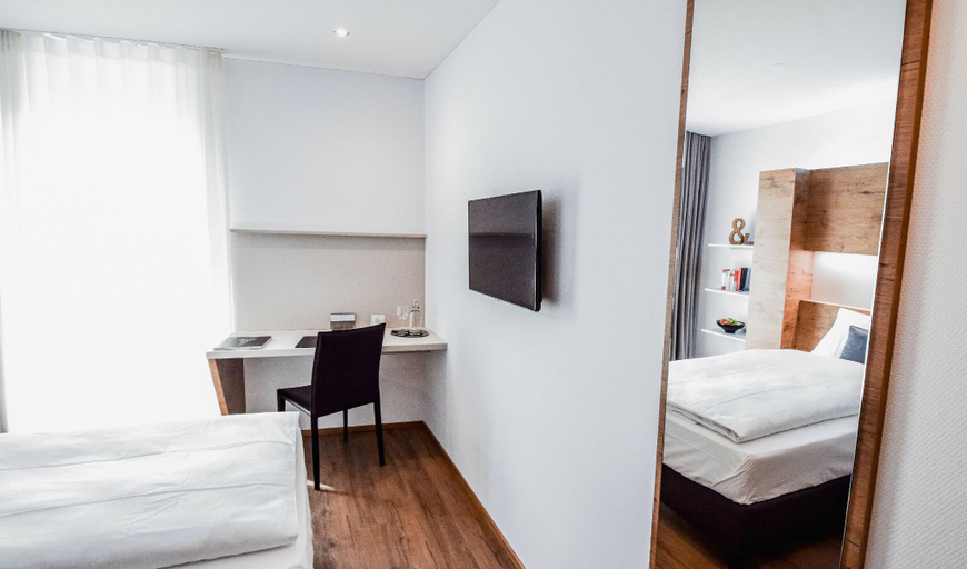 Bedroom 2, Jet Hotel Zurich Airport, Dielsdorf