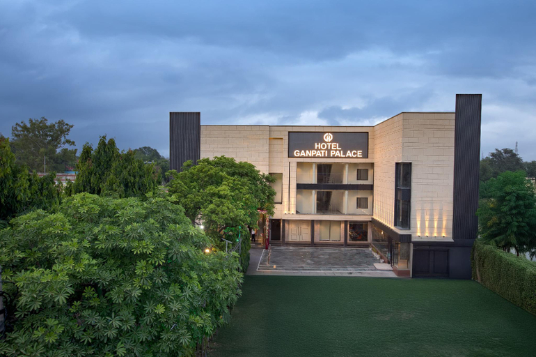 Exterior & Views 1, Hotel Ganpati Palace, Mathura