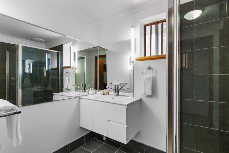 Bathroom 4, Comfort Inn & Suites Riverland, Berri & Barmera  - Barmera