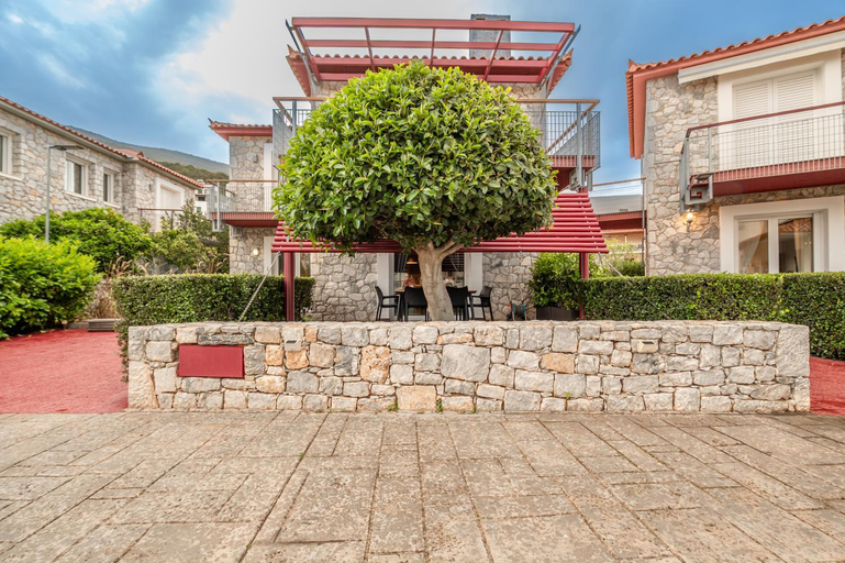Exterior view 4, Tyros Boutique Houses Villas, Peloponnese