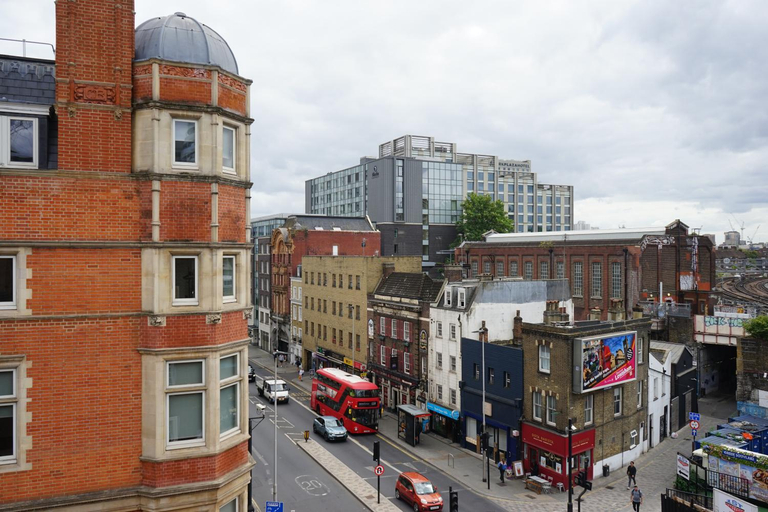 Others 5, The Walrus Bar and Hostel, London