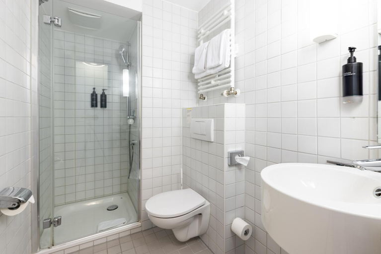 Bathroom 1, Garner Hotel Kiel - Akademie, Kiel