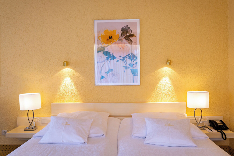 Bedroom 3, Relais & Châteaux Hotel Schwarzmatt, Breisgau-Hochschwarzwald