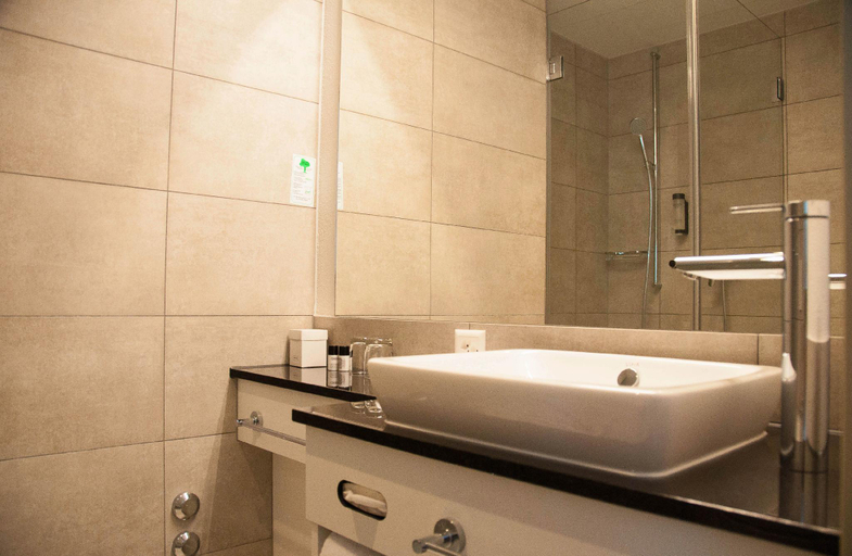 Bathroom, Jet Hotel Zurich Airport, Dielsdorf