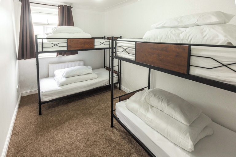 Room 2, Ty Glyndwr Hotel Bangor, Gwynedd