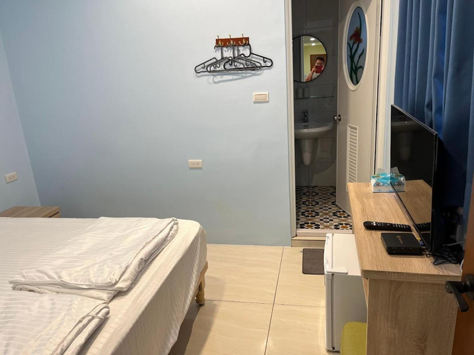 Others 5, Sky south, Pingtung