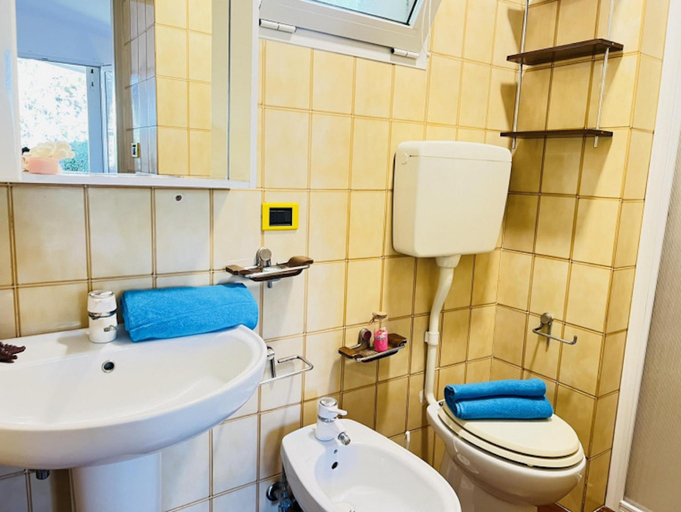 Bathroom 3, Beautiful single villa with spacious private garden, Venezia