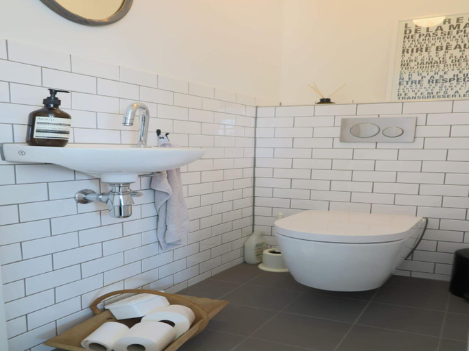 Bathroom 3, Holiday Home in Dishoek near Southern Beach, Veere