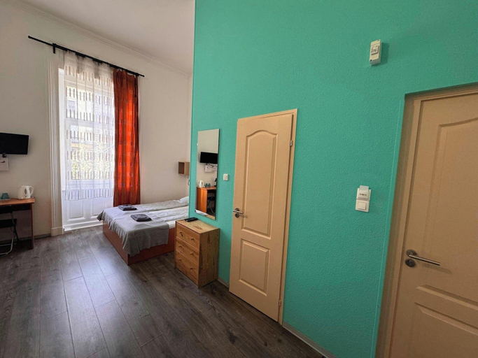 Bedroom 3, Omega Guesthouse Budapest, Budapesti