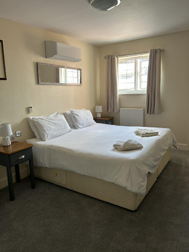 Bedroom 3, Halfway House Inn Country Lodge, Somerset