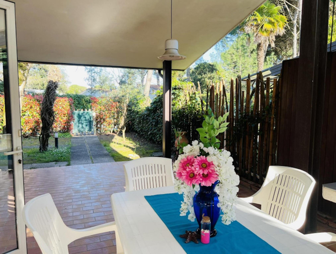 Others 4, Beautiful single villa with spacious private garden, Venezia