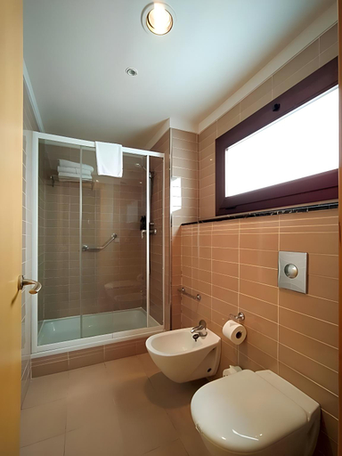 Bathroom 5, Ohtels Campo De Gibraltar, Cádiz