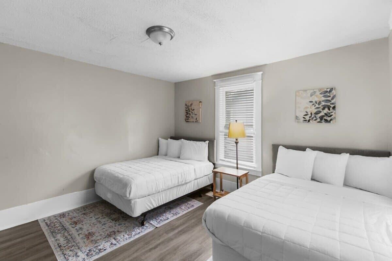 Room 5, 29th Street Ensley Heights Hideaway 1, Jefferson