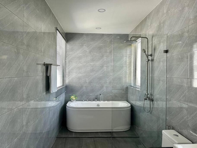 Bathroom 5, Costa Brand New 3BR Villa Pool V35, Pulau Phuket