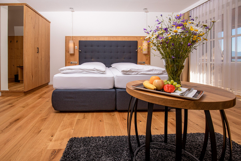 Bedroom 3, Hotel Amberger Hof, Cham