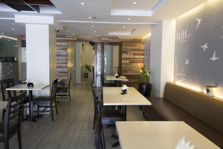 Food & Drinks 5, Fersal Hotel Bel-Air, Makati City