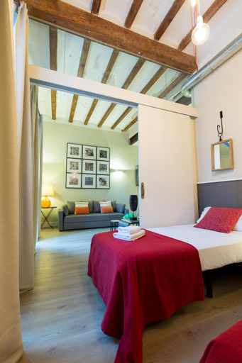 Bedroom 2, Weflating Suites Sant Antoni Market, Barcelona