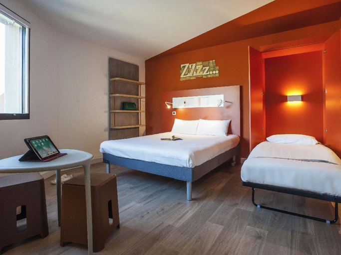 Bedroom 3, ibis budget Château-Thierry, Aisne