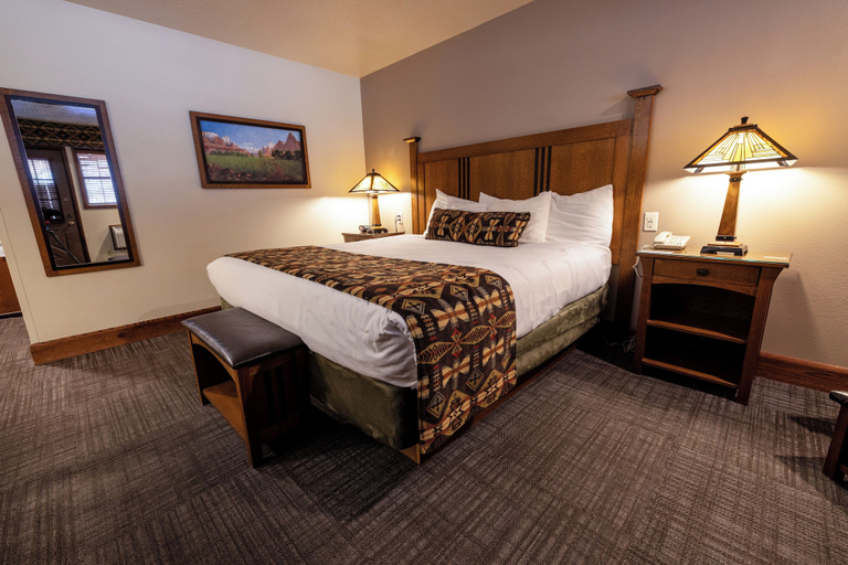 Bedroom 3, Zion Lodge - Inside the Park, Washington