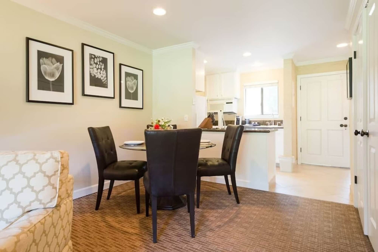 Dining room 2, The Napa Residences, Napa