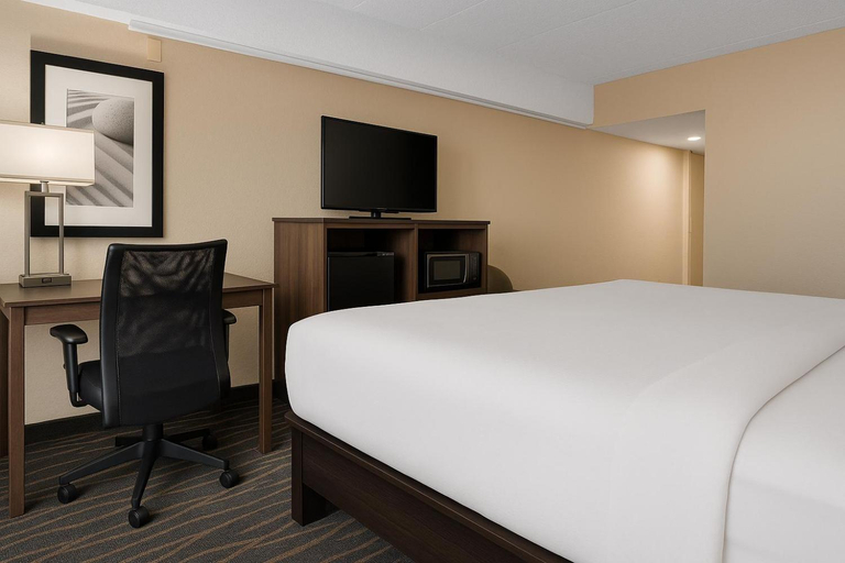 Bedroom 3, Quality Inn and Conference Center, Wayne