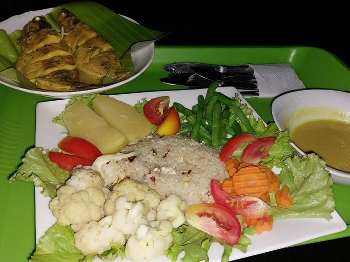 Food & Drinks 4, Lake Cabin, Thamankaduwa